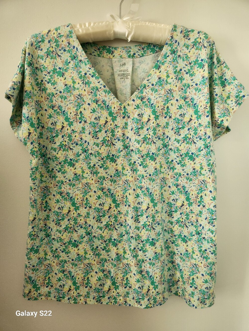 J.Jill Women's V-Neck Floral Top - Green Multi Supima Cotton Blend